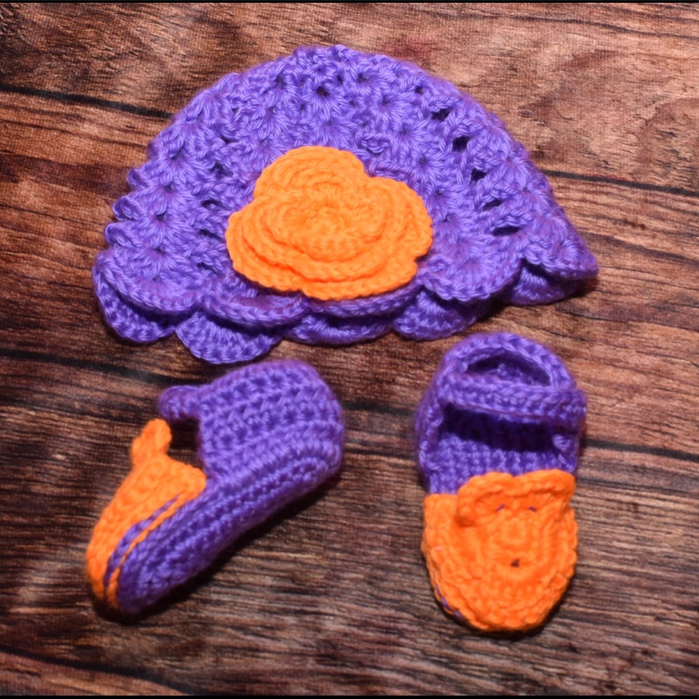 Newborn Crochet hat & sandals